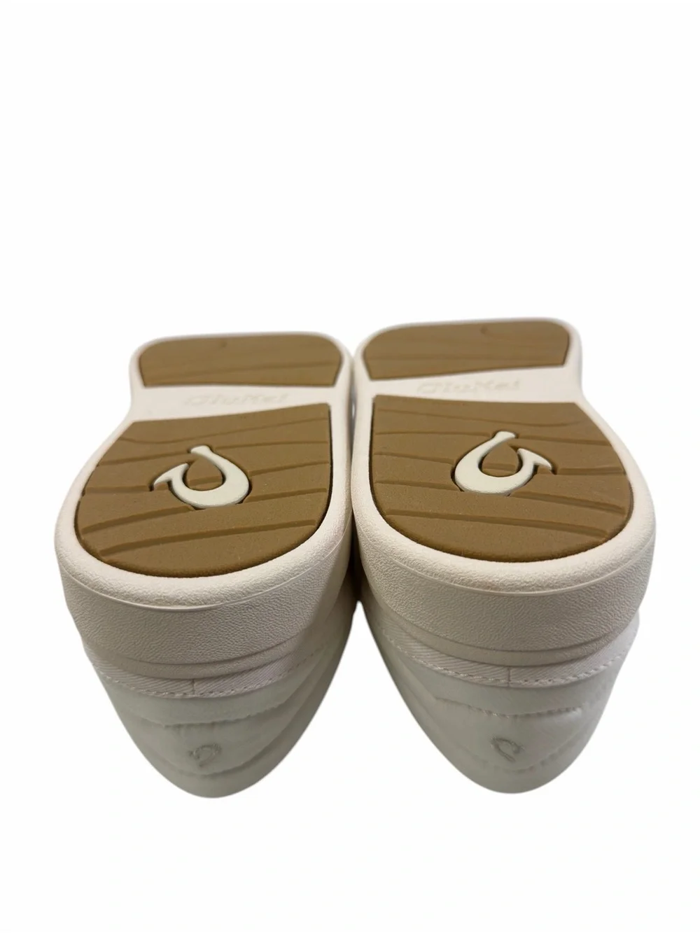 Olukai Kohu Canvas Sneakers in Off-White Color Women’s Size 10